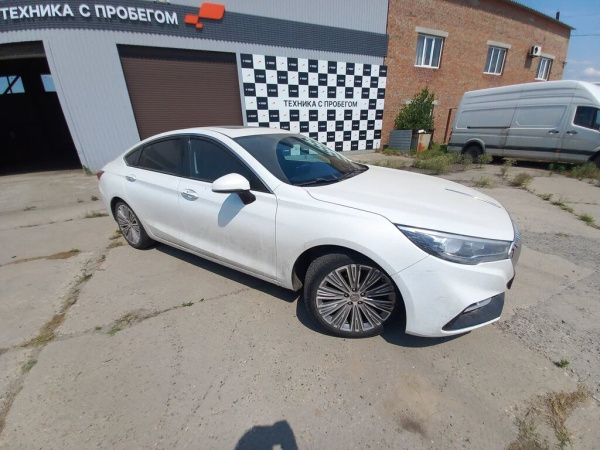 HONGQI H5 1.8T Comfortable — Б/У, 2022 г.