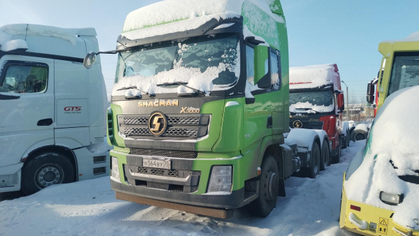 Shacman SX42584V324 — Б/У, 2022 г. (Томск, 304851 км)