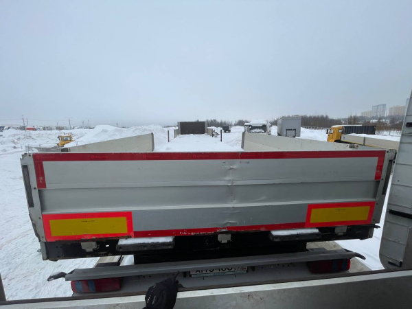 Grunwald 9453 Полуприцеп бортовой 9453-0000010-10 — Б/У, 2023 г.