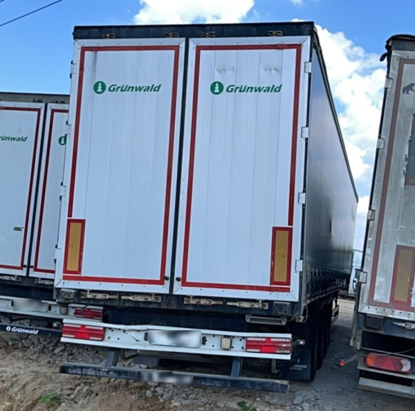 GRUNWALD 9453-0000010-10 Полуприцеп шторный/бортовой — Б/У, 2024 г.