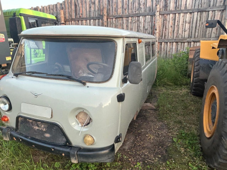 UAZ 7 мест без ABS 2.7 5MT — Б/У, 2023 г.