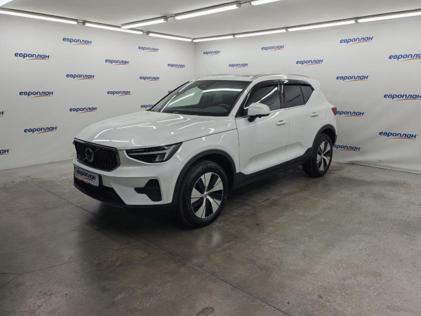 Volvo XC40 — Б/У, 2024 г. (Москва, 4566 км)