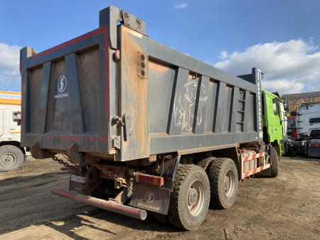 Shacman (Shaanxi) SX 6x4 Седельный тягач SX42584V324 — Б/У, 2023 г.