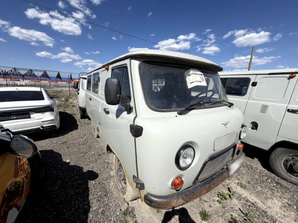 UAZ 7 мест без ABS 2.7 5MT — Б/У, 2023 г.