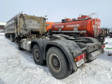 SITRAK C7H 6x4 Седельный тягач ZZ4256V364HE — Б/У, 2023 г.