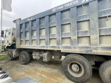FAW J6 8x4 Самосвал СА3310Р66K24T4E5 — Б/У, 2023 г.
