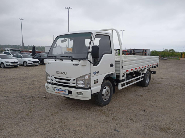 Isuzu ELF — Б/У, 2025 г. (Артем, 5127 км)