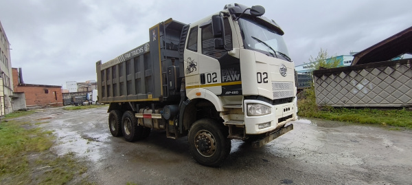 FAW J6 6x6 Самосвал CA3250P66K24L1TE5 — Б/У, 2023 г.