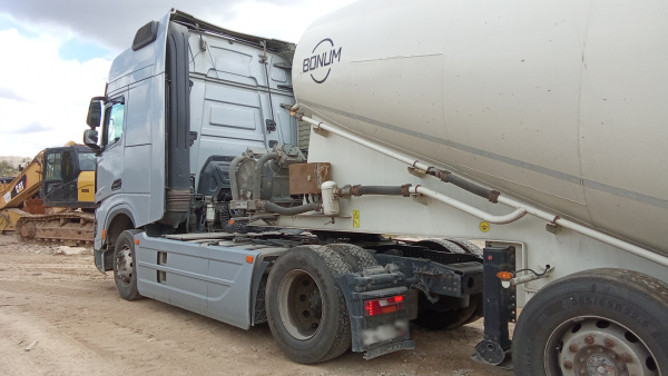 Shacman (Shaanxi) SX4188YY381 — Б/У, 2024 г.