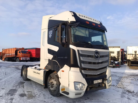 VALDAI 45 4x2 Седельный тягач FB2R13 — Б/У, 2024 г.