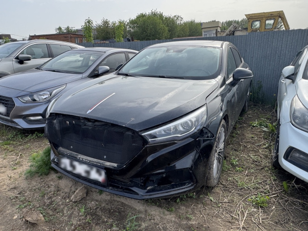 Hongqi Comfortable 1.8T — Б/У, 2022 г.
