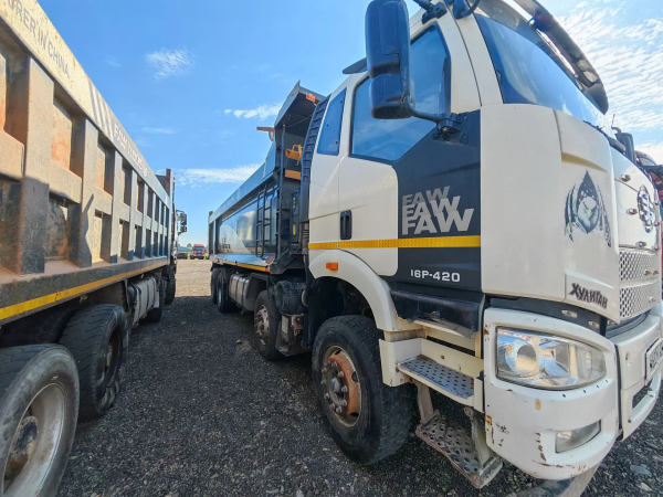 FAW CA 3310 8x4 Самосвал — Б/У, 2023 г.