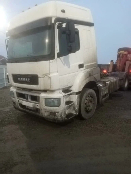 КамАЗ 5490 4x2 Седельный тягач 5490-S5 — Б/У, 2017 г.