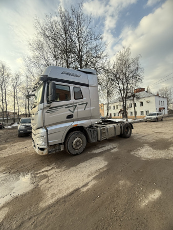 FAW J7 4x2 Седельный тягач CA4180P77K25E5 — Б/У, 2023 г.