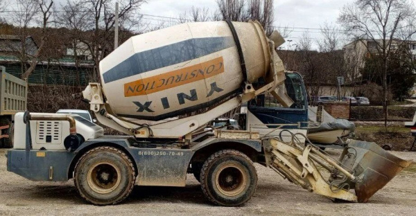 YNIX QGMC Автобетоносмеситель с самозагрузкой QGMC4000 — Б/У, 2024 г.