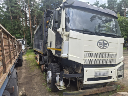 FAW J6* 8x4 Самосвал — Б/У, 2023 г.