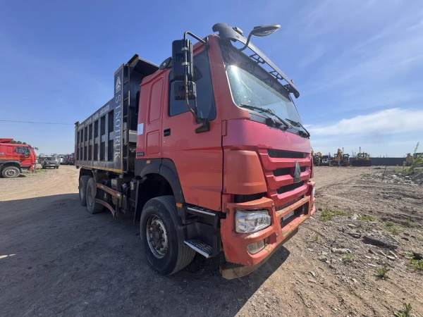 Howo ZZ 6x4 Самосвал ZZ3327S3847E — Б/У, 2021 г.
