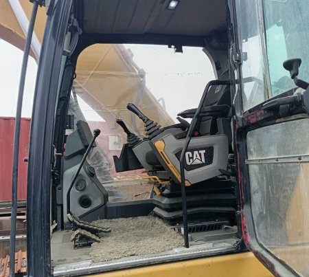 CATERPILLAR 320 Экскаватор — Б/У, 2021 г.