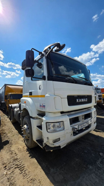 КамАЗ 65206 6x4 Седельный тягач 65206-T5 — Б/У, 2020 г.
