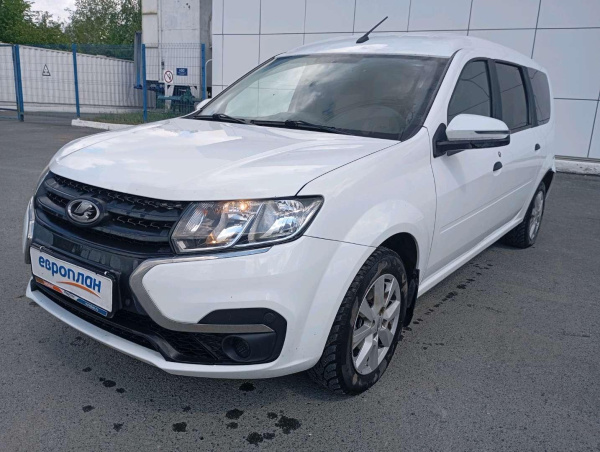 Lada Largus универсал — Б/У, 2024 г. (Екатеринбург, 44490 км)