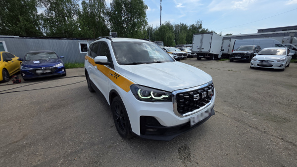 SWM Family4 (7 мест) 1.5T DCT (I поколение, I рестайлинг) — Б/У, 2024 г.