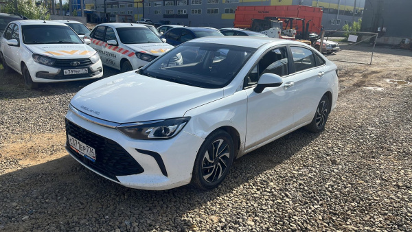 BAIC Ю5 Плюс (U5 Plus) — Б/У, 2023 г. (Челябинск, 154111 км)