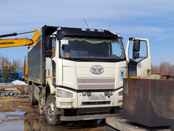 FAW J6* 8x4 Самосвал — Б/У, 2022 г.