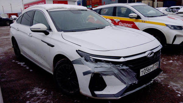 Chery Arrizo 8 — Б/У, 2024 г. (Санкт-Петербург, 68655 км)
