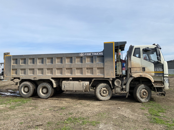 FAW CA 3310 8x4 Самосвал — Б/У, 2023 г.