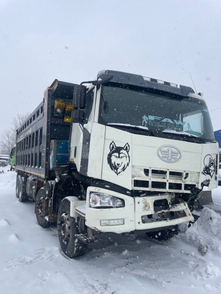 FAW J6 8x4 Самосвал СА3310Р66K24T4E5 — Б/У, 2023 г.
