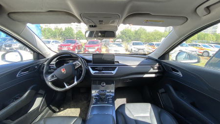 Hongqi Comfortable 1.8T — Б/У, 2022 г.
