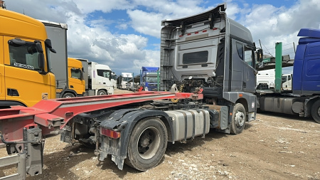FAW JH6 4x2 Седельный тягач — Б/У, 2023 г.