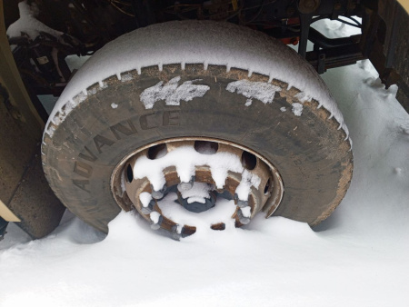 Shacman (Shaanxi) SX 6x4 Седельный тягач SX42584W324C — Б/У, 2022 г.