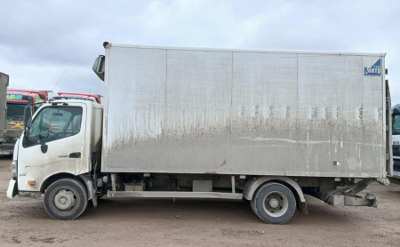 Центртранстехмаш АФ-4771 на шасси HINO 300 4x2 изотермический/рефрижератор с гидробортом АФ-477100-02 — Б/У, 2022 г.