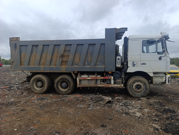 Shacman (Shaanxi) SX 6x4 Самосвал SX3258DR384 — Б/У, 2022 г.