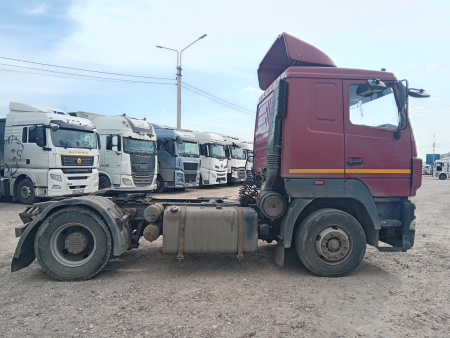 МАЗ 5440 4x2 Седельный тягач 5440В5-8420-031 — Б/У, 2017 г.
