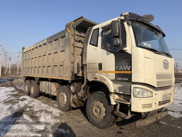 FAW J6 8x4 Самосвал СА3310Р66K24T4E5 — Б/У, 2023 г.