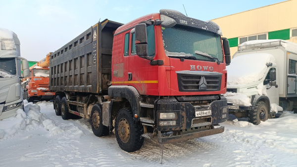 Howo T5G ZZ3317V386GE1 — Б/У, 2022 г. (Южно-Сахалинск, 250131 км)