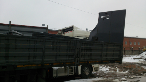 САВ (СпецАвто-Восток) 9318 Полуприцеп тяжеловоз 3 оси 93183RE6 — Б/У, 2023 г.