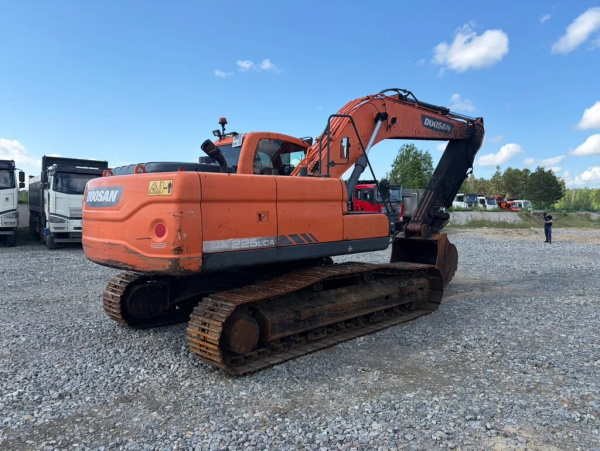 Doosan DX 225 Экскаватор DX 225 LCA — Б/У, 2019 г.