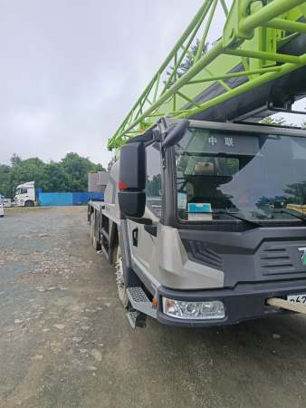 Zoomlion ZTC 6x4 Автокран ZTC300V — Б/У, 2025 г.