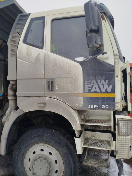 FAW J6 6x6 Самосвал CA3250P66K24L1TE5 — Б/У, 2022 г.