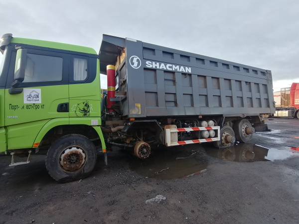Shacman (Shaanxi) SX 8x4 Самосвал SX33186W366C — Б/У, 2022 г.