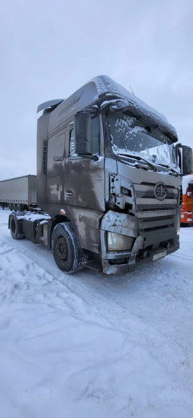 FAW J7 4x2 Седельный тягач CA4180P77K25E5 — Б/У, 2023 г.