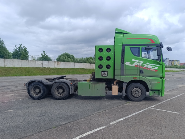 FAW JH6 6x4 Седельный тягач CA4250P25K15T1NE5A80 — Б/У, 2023 г.