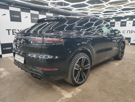 Porsche CAYENNE — Б/У, 2023 г.