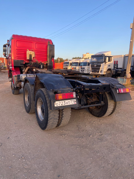 Shacman (Shaanxi) SX 6x6 Седельный тягач SX42586W385C — Б/У, 2022 г.