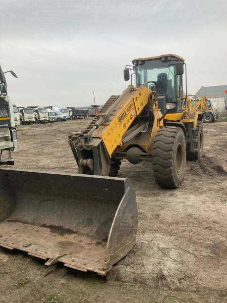 Bull SL300 Фронтальный погрузчик SL300T — Б/У, 2023 г.