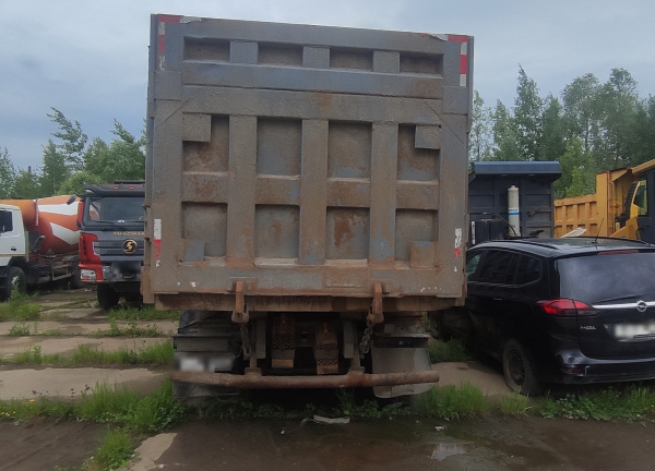 Shacman (Shaanxi) SX33186T366 — Б/У, 2021 г.