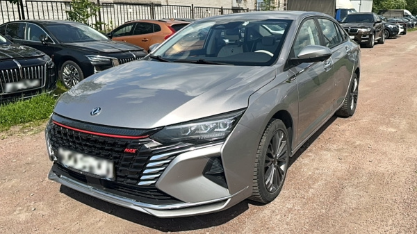 DONGFENG Luxury 1.5T DCT (I Поколение) — Б/У, 2023 г.